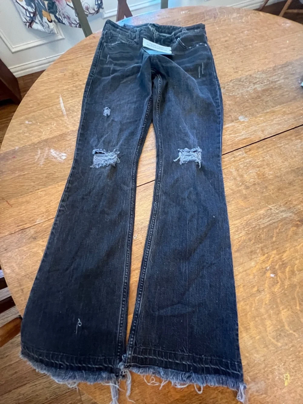Ladies Jeans - Picture 3 of 6